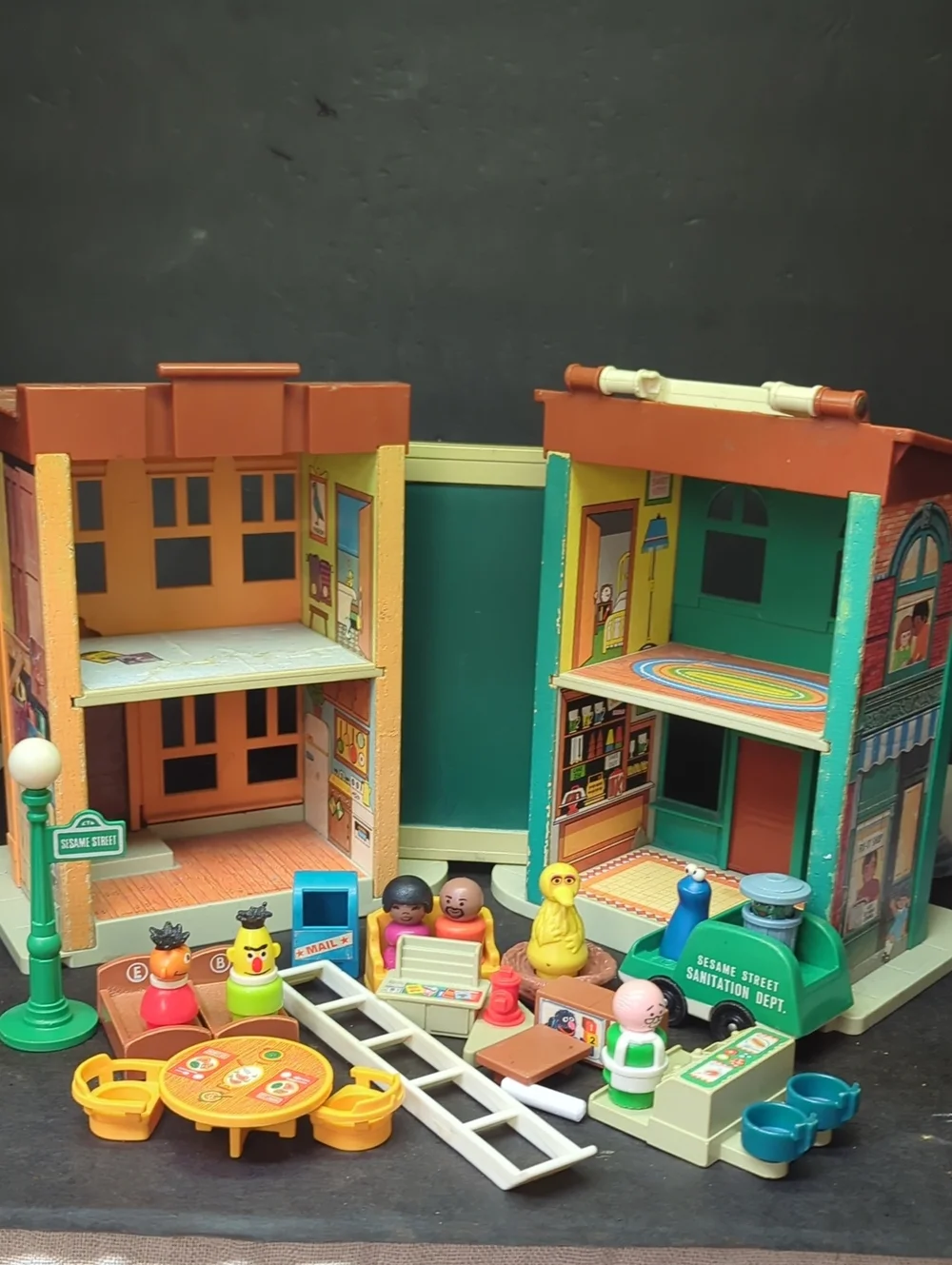 #14)1974 Fisher Price Play Family Sesame Street Little People #938 Hooper's Apt.